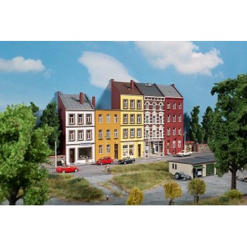 Auhagen 11467 Stadshuizen Halfreliëf / Halbr.häuser Schmidtstraße 1:87/H0