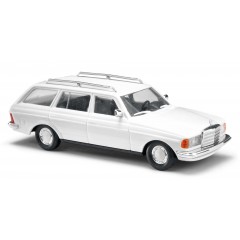 Busch 60225 Mercedes Benz W123 T-mod (minikit) 1:87