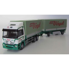 AWM 54187 Mercedes Actros Vogel met aanhanger