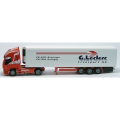 AWM 55222 Iveco Stralis met koeloplegger "Leclerc Transport"