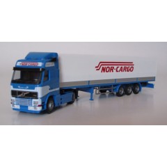 AWM 71067 Volvo FH 12 Nor-Cargo met huiftrailer"