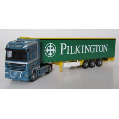 AWM 789201 DAF XF 105 SCC J. D. Timmer Logistics met Pilkington oplegger"