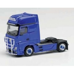 Herpa 311533003 Mercedes-Benz Actros Gigaspace Zugmaschine mit Rammschutz ultramarinblau