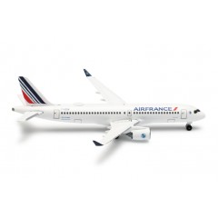 Herpa 535991-001 Airbus A220-300 Air France F-HZUM Bayeux 1:500