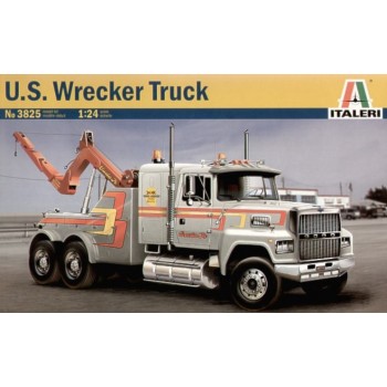 Italeri 3825 U.S. Wrecker Truck 